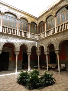 Palacio de Lebrija and Casa Salinas: two palace-houses in the Barrio Santa Cruz of Seville