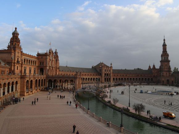 Seville: information and travel tips in southern Spain