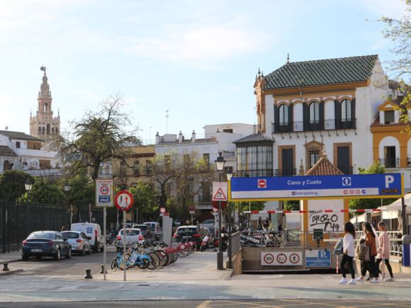 Seville: information and travel tips in southern Spain