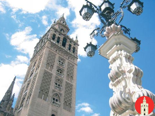 Living in Seville: study, work and history